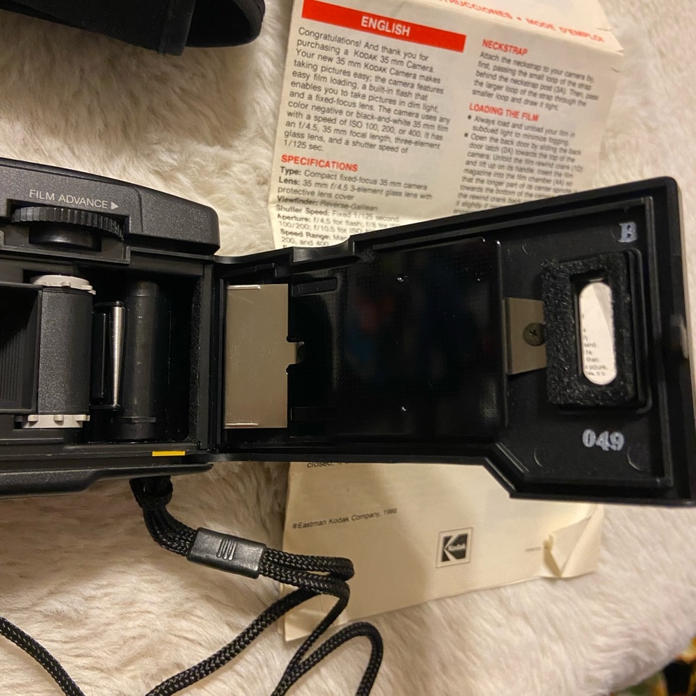 1988 Like new KODAK reflections 35MM camera - Picture 8 of 10